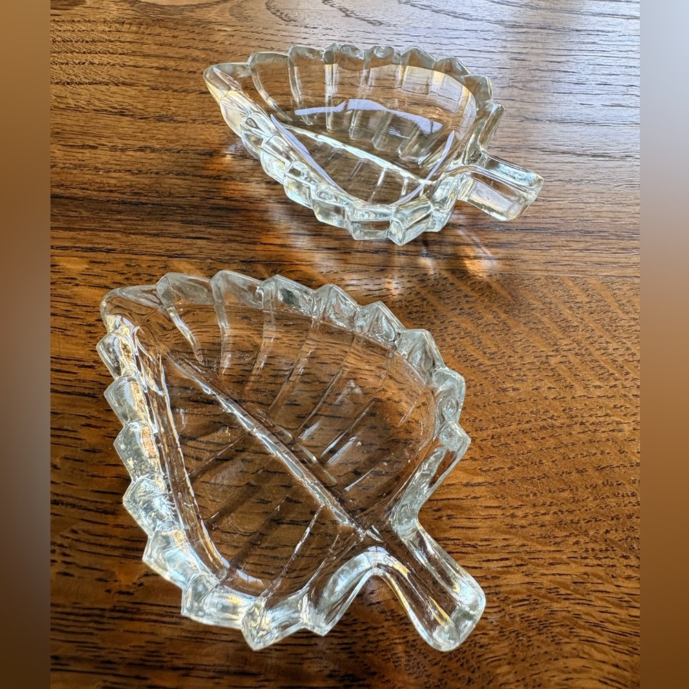 Vintage Lead Crystal Italian Glass Leaf Trinket Dishes Ashtray- Set of 2- 4.5” - Picture 13 of 16